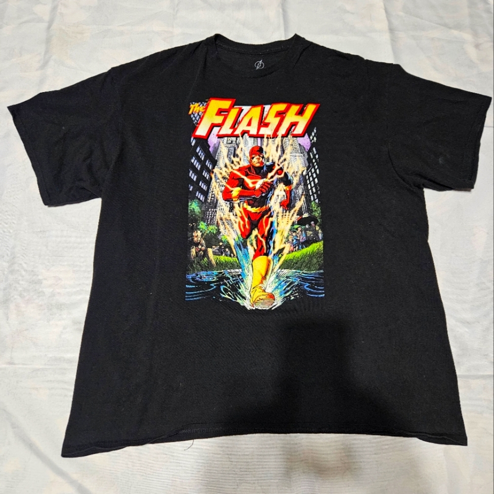 THE FLASH TSHIRT SIZE 2X